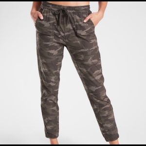 Athleta Camo Farallon Jogger